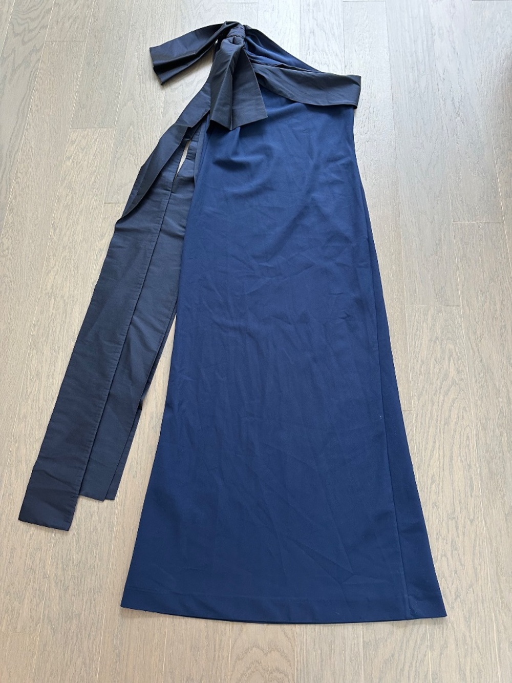 Bernadette Adrian One Shoulder Gown Maxi Dress Navy Blue Bow - Size 38 = US 6 - Picture 3 of 10